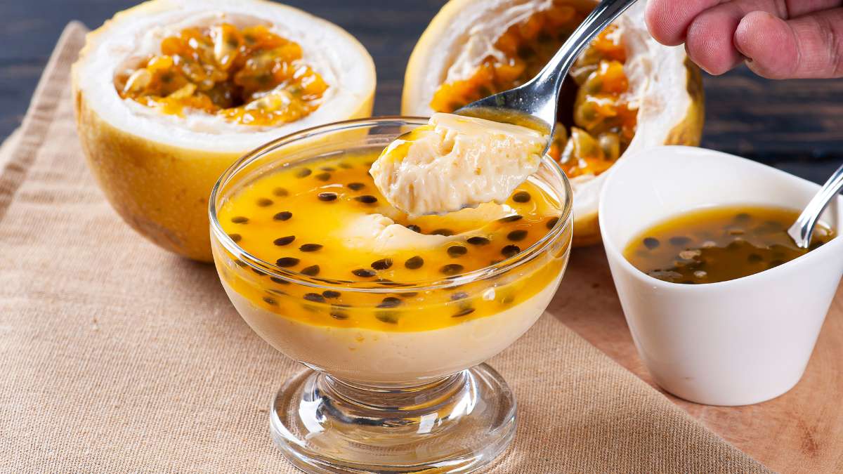 Como fazer mousse de maracujá com suco no liquidificador