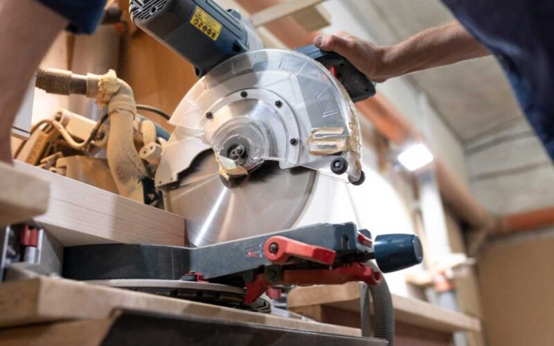 Serra mármore: o que olhar antes de comprar para cortar sem trincar
