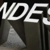 BNDES aprova R$ 20 bilhões para renovar frota de ônibus e caminhões