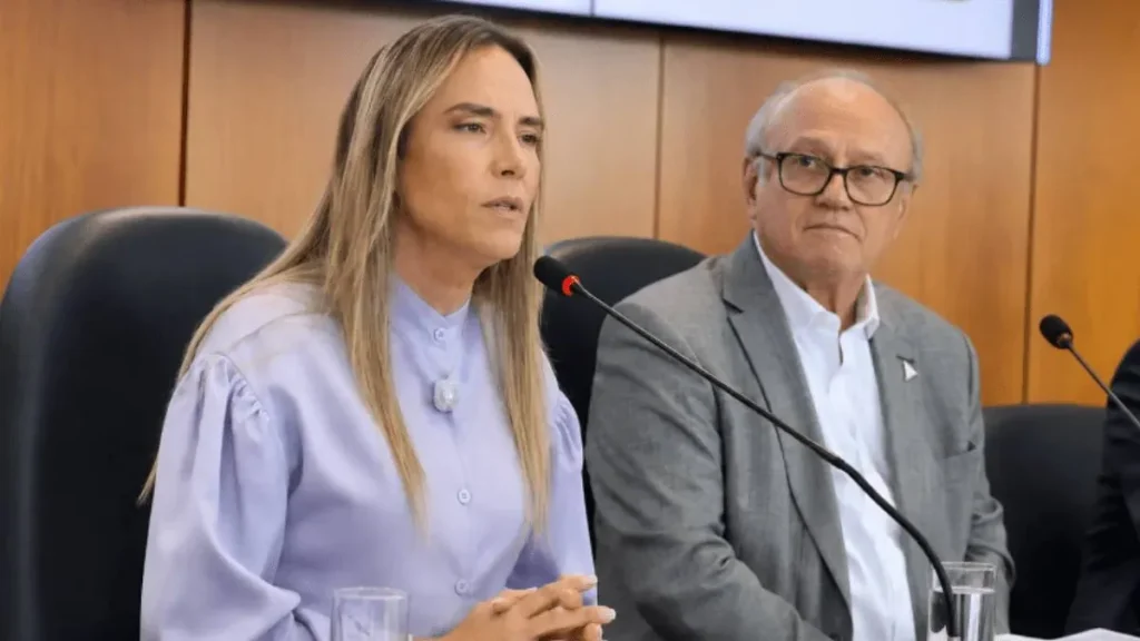 Secretário do DF cobra bancos por aval a socorro do BRB