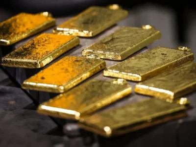 Ouro fecha em alta com foco em Fed, superando pressão do petróleo