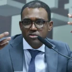 Diretor do BC relata à PF ambiente hostil e vazamentos no caso Master