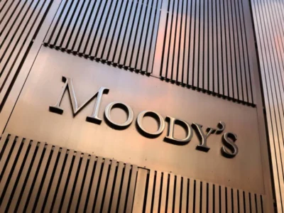 Moody's: gastos rígidos e polarização limitam ajuste fiscal na América Latina